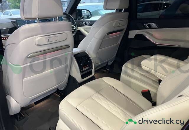 BMW X7 Black