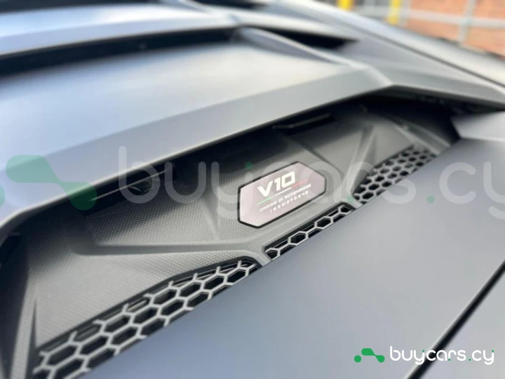 Lamborghini Huracan Черный