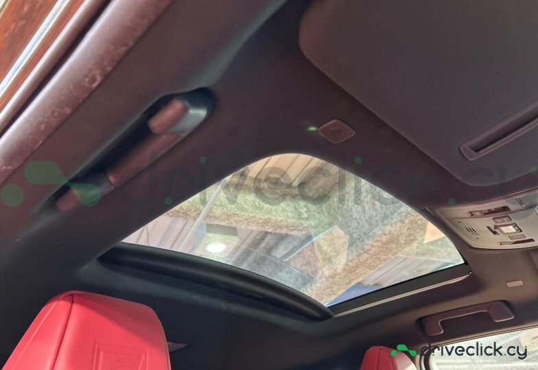Lexus UX Black