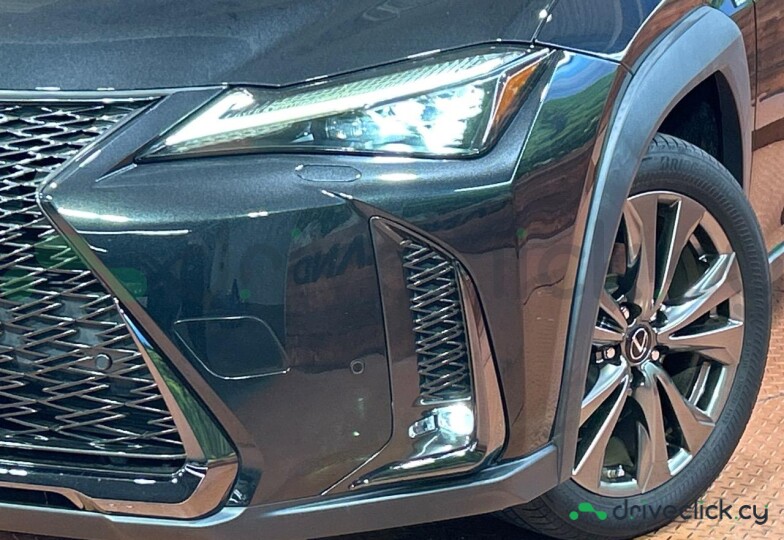 Lexus UX Black