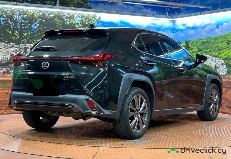 Lexus UX Black
