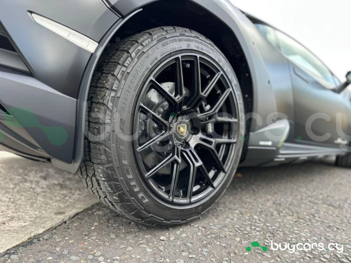 Lamborghini Huracan Черный
