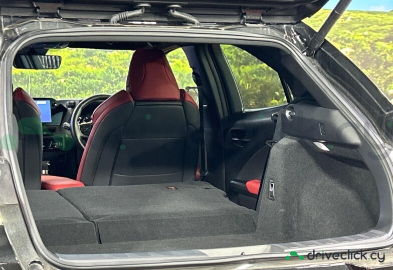 Lexus UX Black