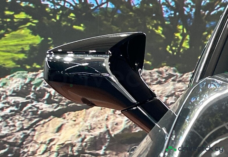 Lexus UX Black