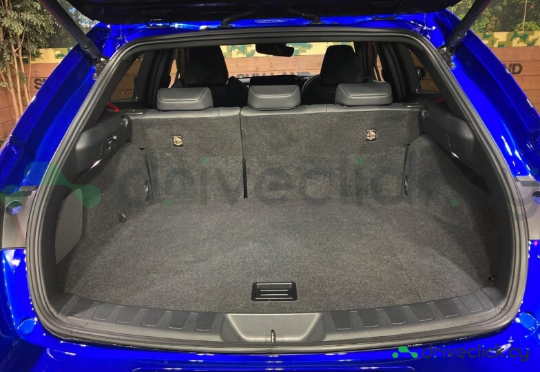 Lexus UX Black