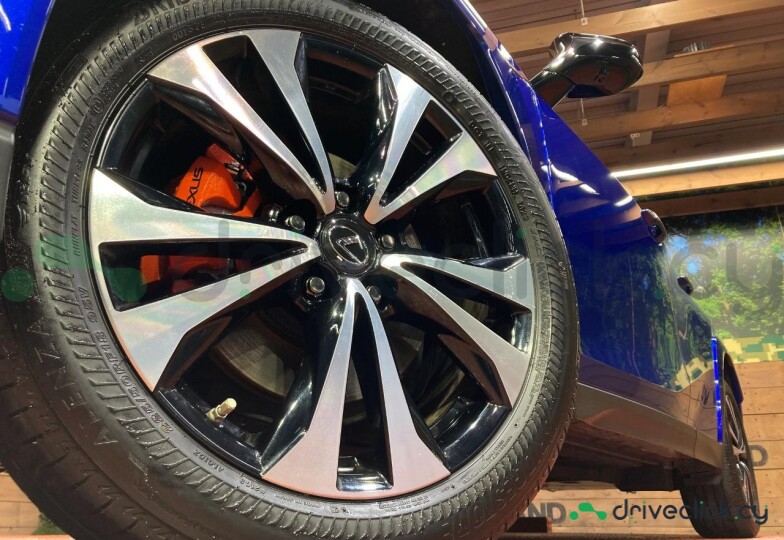 Lexus UX Black