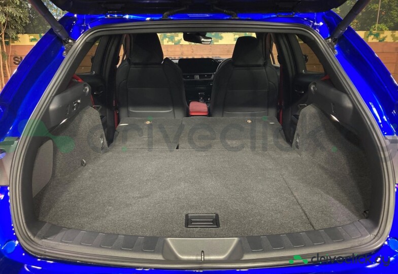 Lexus UX Black