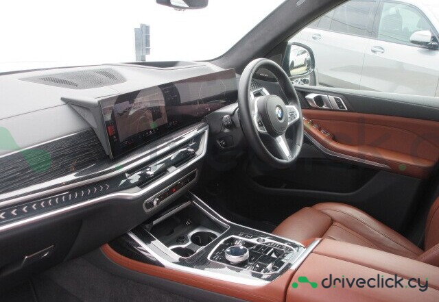 BMW X7 Black