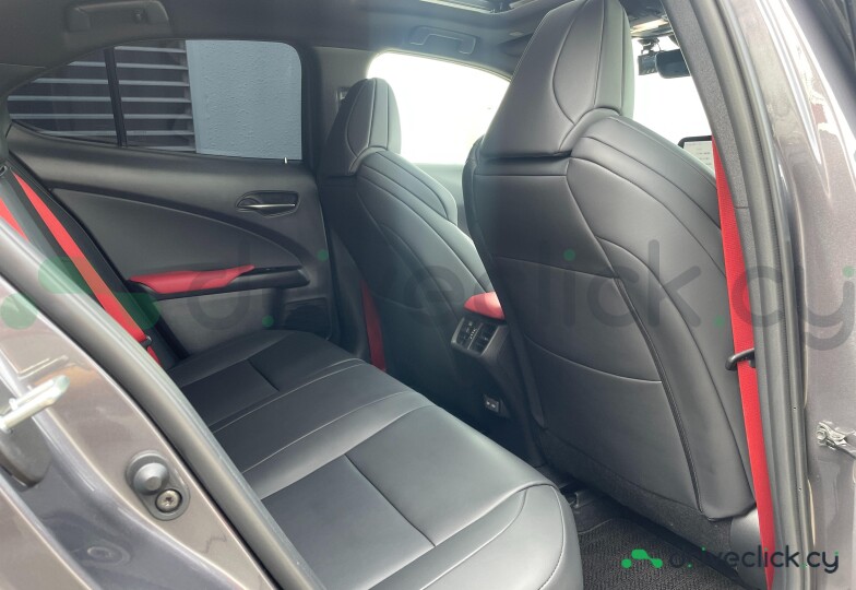 Lexus UX Black