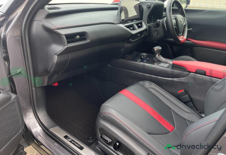 Lexus UX Black
