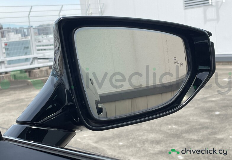 Lexus UX Black