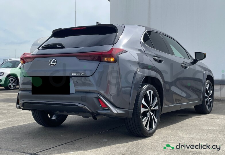 Lexus UX Black