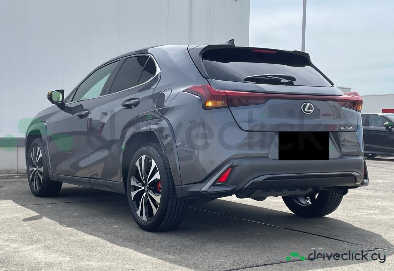 Lexus UX Black