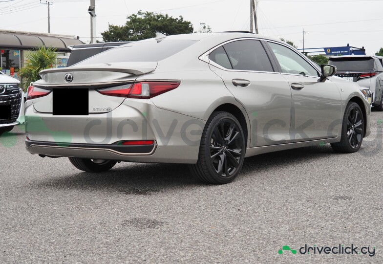 Lexus ES Grey