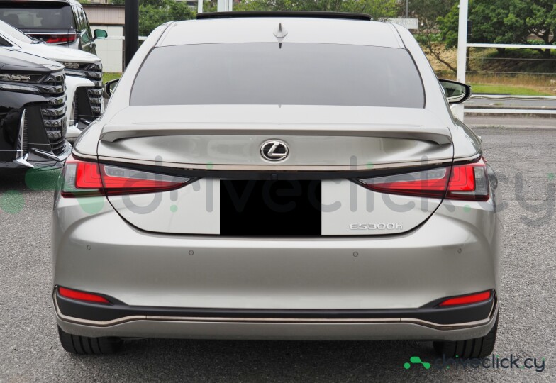Lexus ES Grey