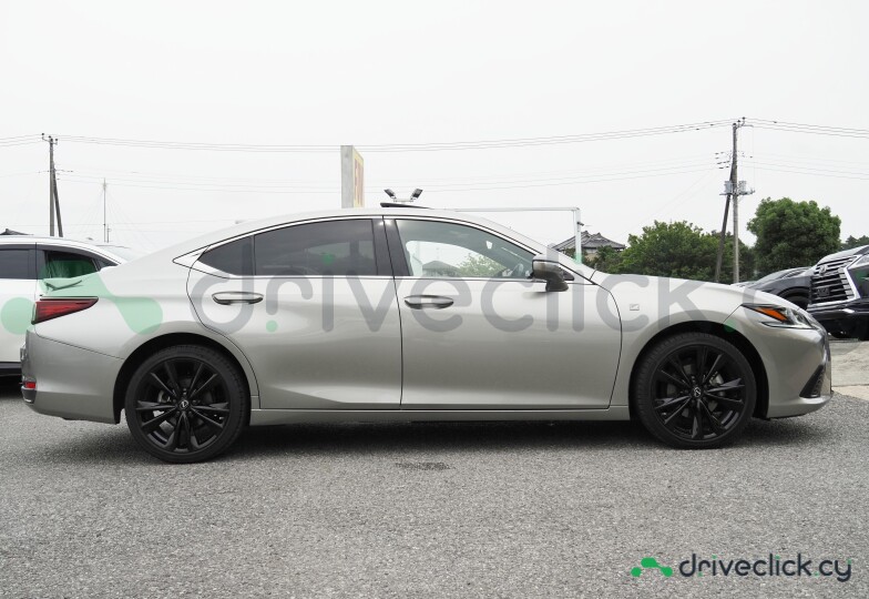 Lexus ES Grey