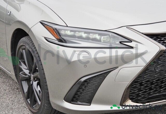 Lexus ES Grey