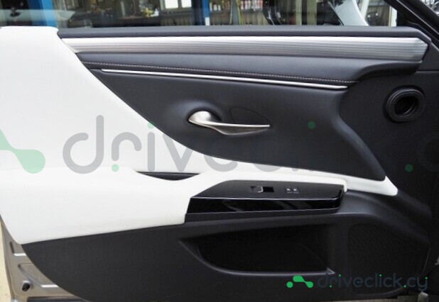 Lexus ES Grey
