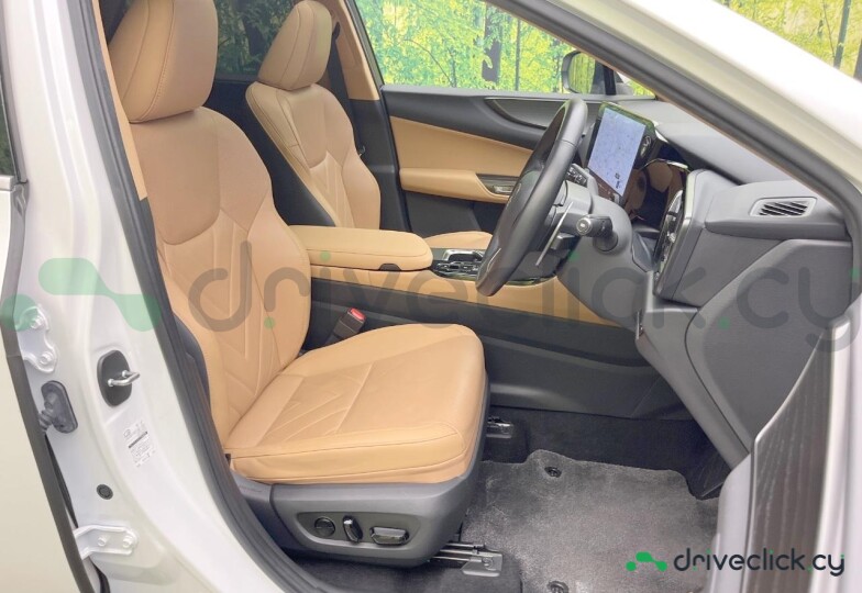 Lexus NX White