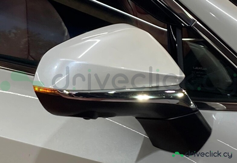 Lexus NX White