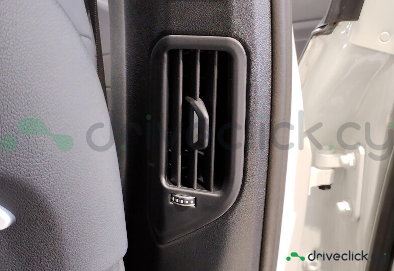 BMW X7 White