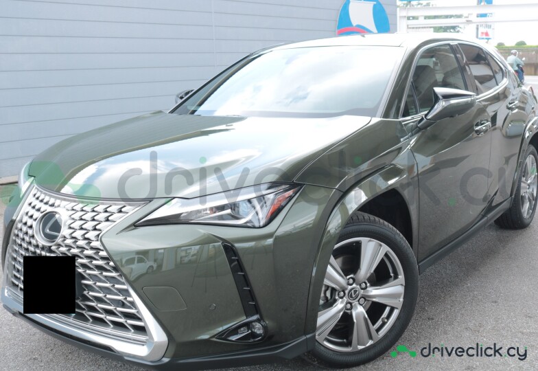 Lexus UX Green