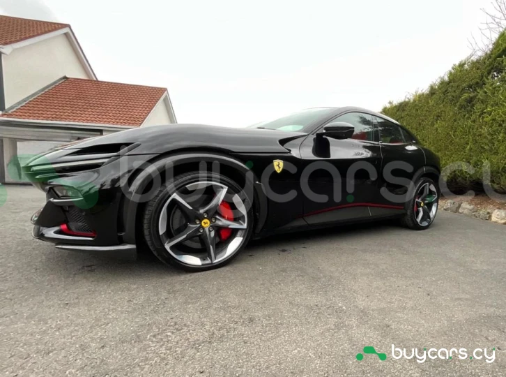 Ferrari Purosangue Черный