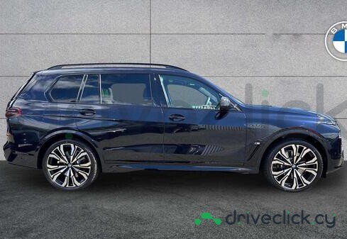 BMW X7 Blue