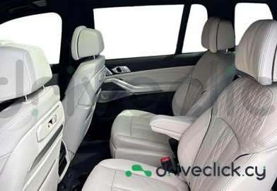 BMW X7 Blue