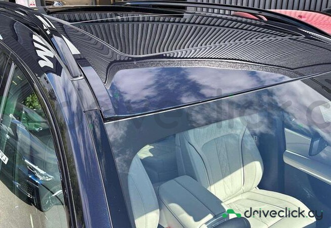 BMW X7 Blue