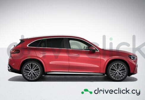 Mercedes GLC EQ Red