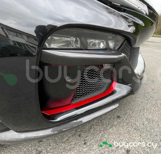 Ferrari Purosangue Черный