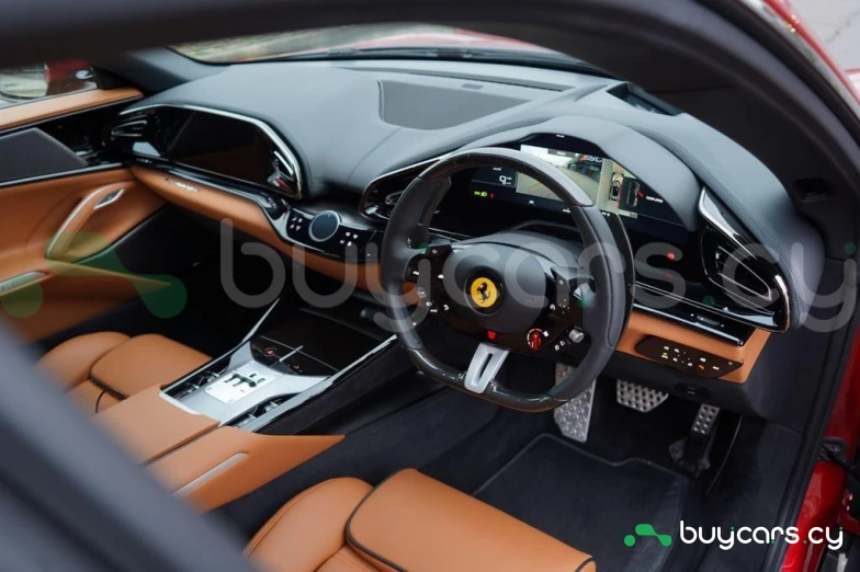 Ferrari Purosangue Красный