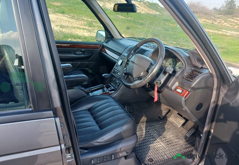 Land Rover Range Rover Серый
