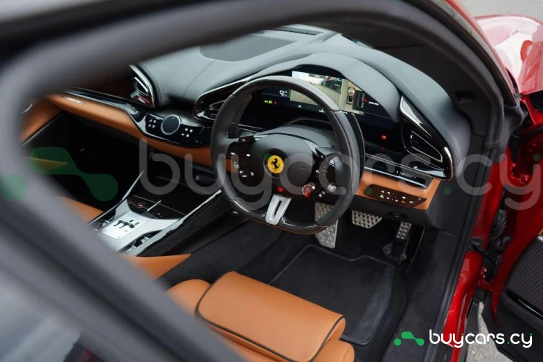 Ferrari Purosangue Красный