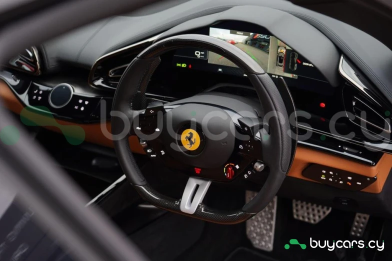 Ferrari Purosangue Красный