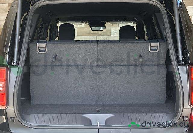 Toyota Land Cruiser 250 Черный