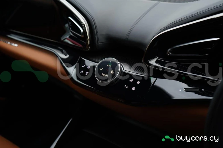 Ferrari Purosangue Красный