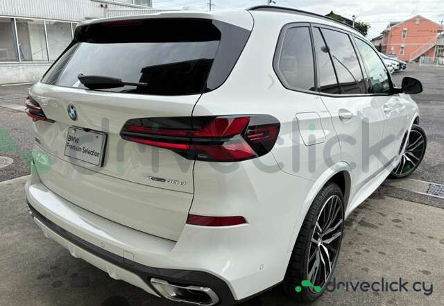 BMW X5 White