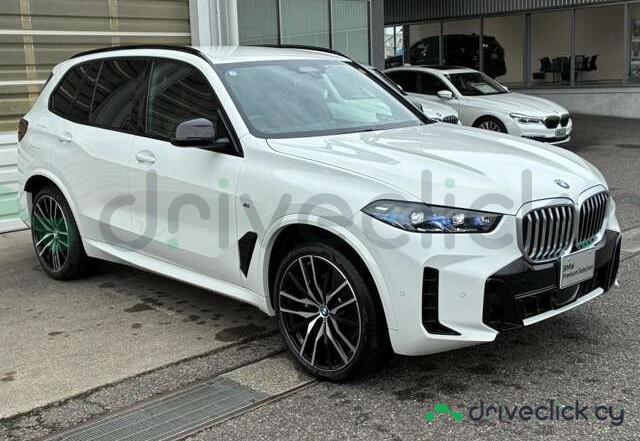 BMW X5 White