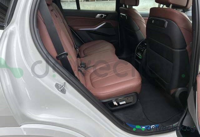 BMW X5 White
