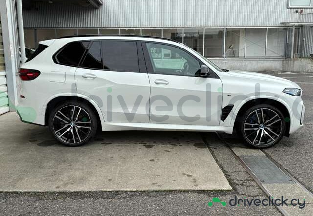 BMW X5 White