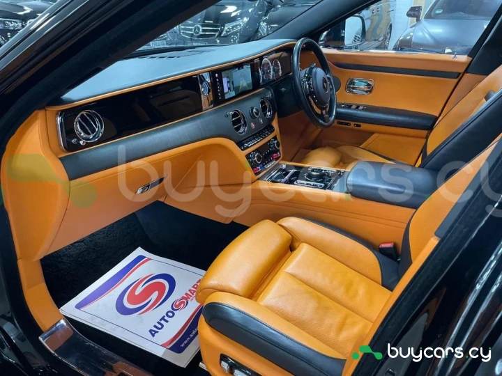 Rolls-Royce Ghost Черный