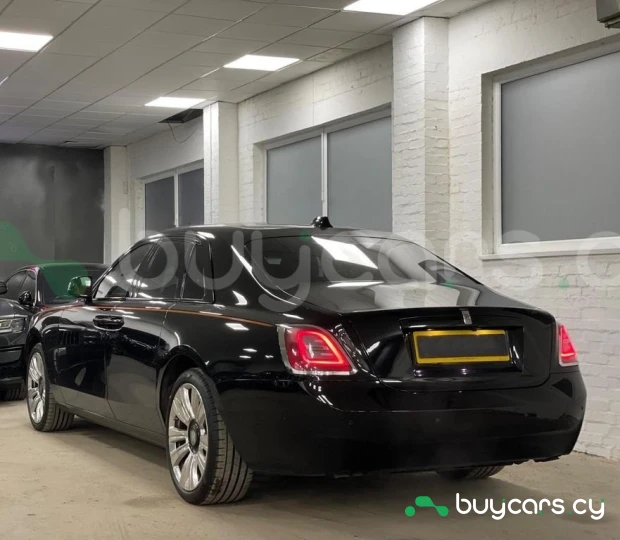 Rolls-Royce Ghost Черный