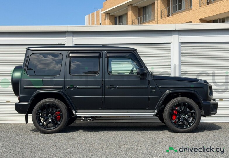 Mercedes G-class Black