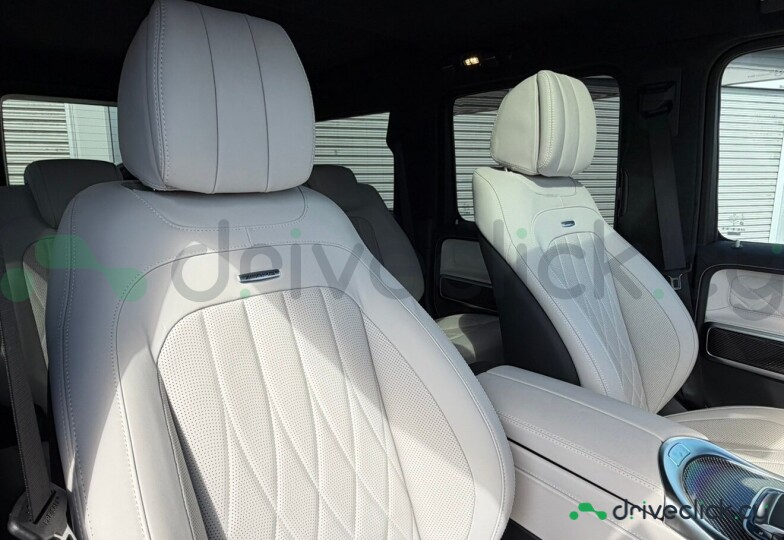 Mercedes G-class Black