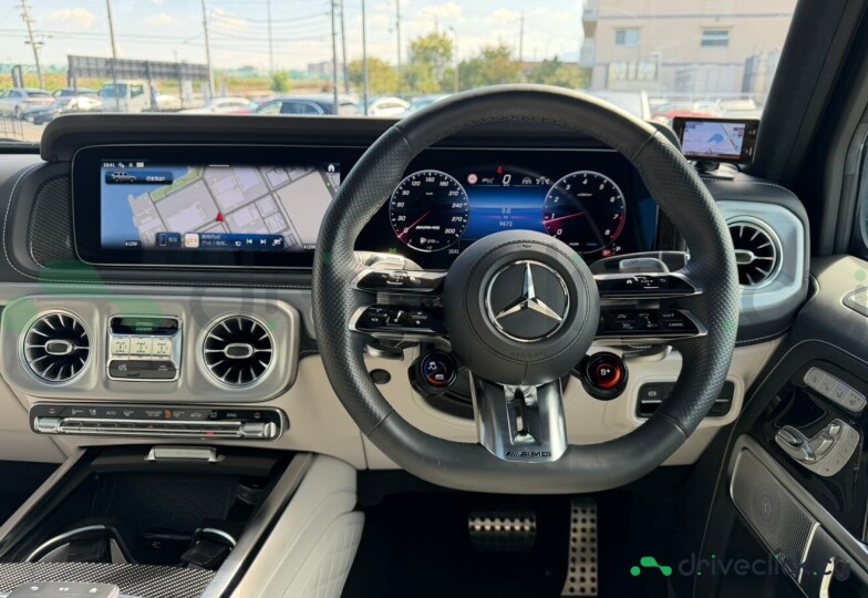 Mercedes G-class Black