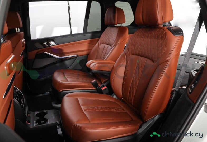 BMW X7 White