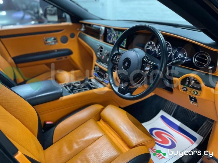 Rolls-Royce Ghost Черный