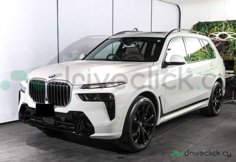 BMW X7 White